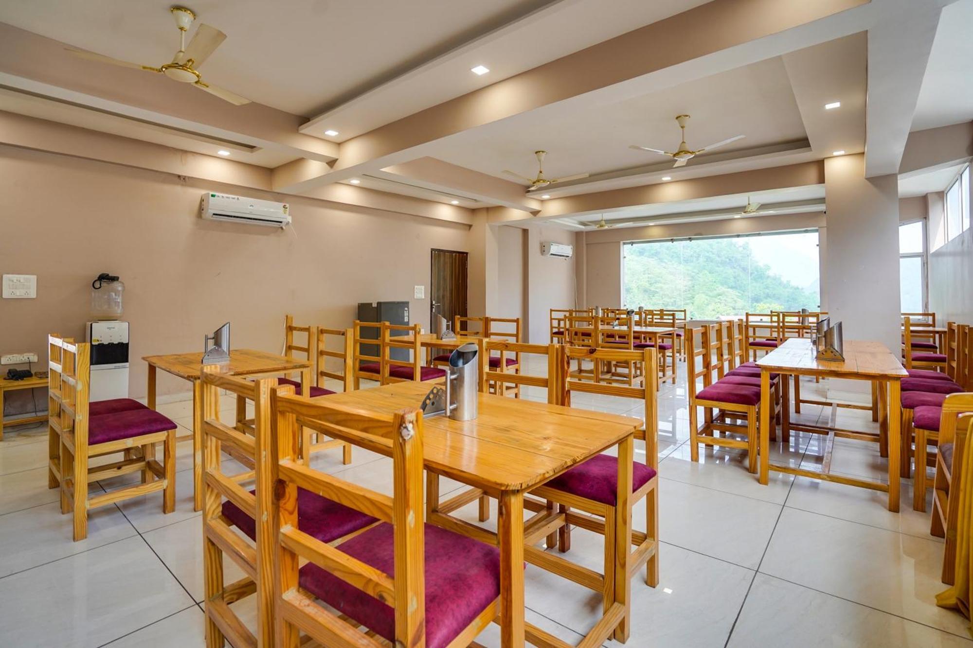 Super Townhouse Tapovan Экстерьер фото