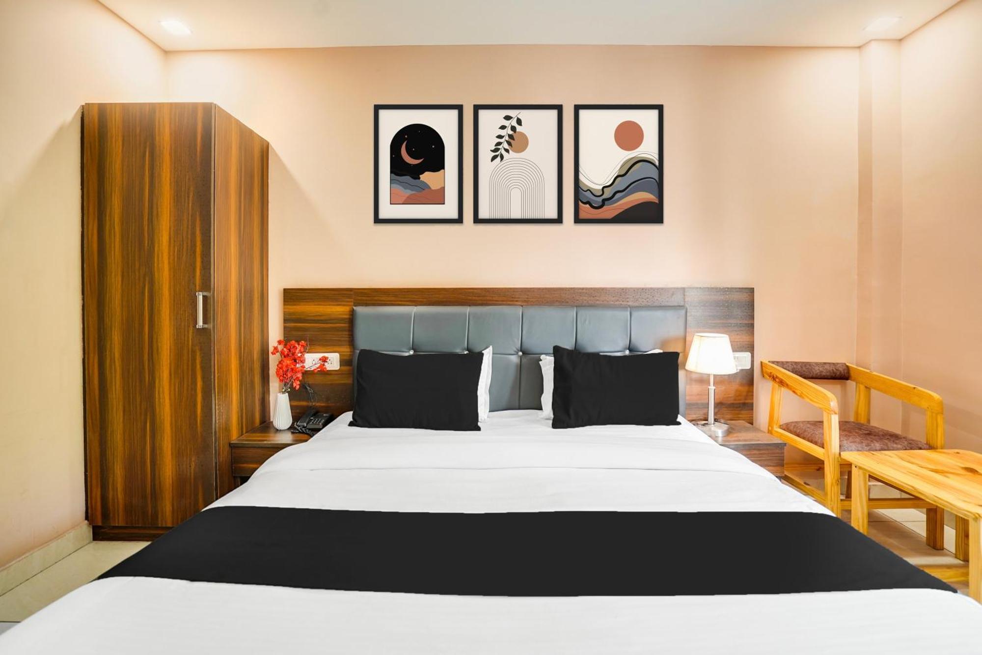 Super Townhouse Tapovan Экстерьер фото
